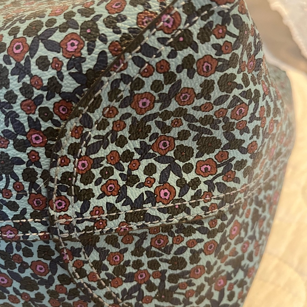 Coach EUC Reversible Navy & flower Tote with Structured Design and Gold Accents - Picture 11 of 14